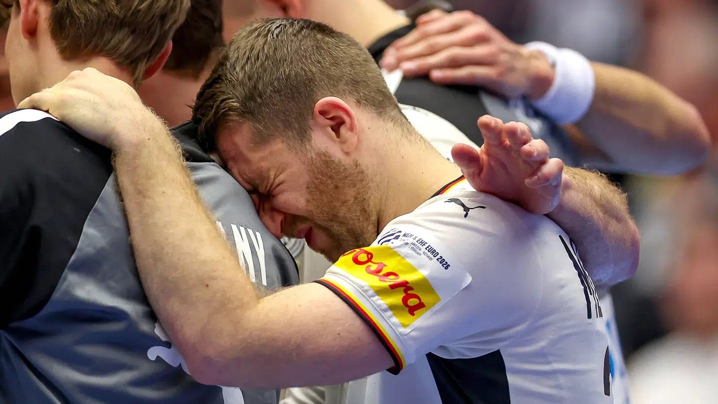 Tyskerne er i knæ inden Spanien-kampen.