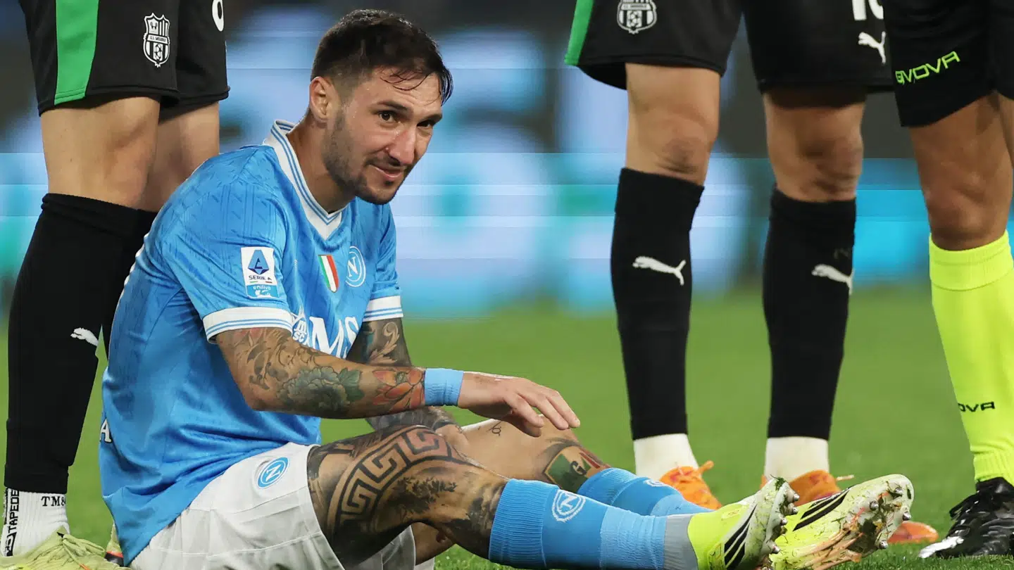 Napolis Matteo Politano var blandt dem, der måtte udgå af seneste kamp.