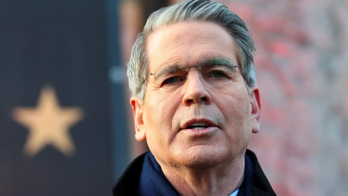 Her ses Scott Bennet, der er finansminister i USA.