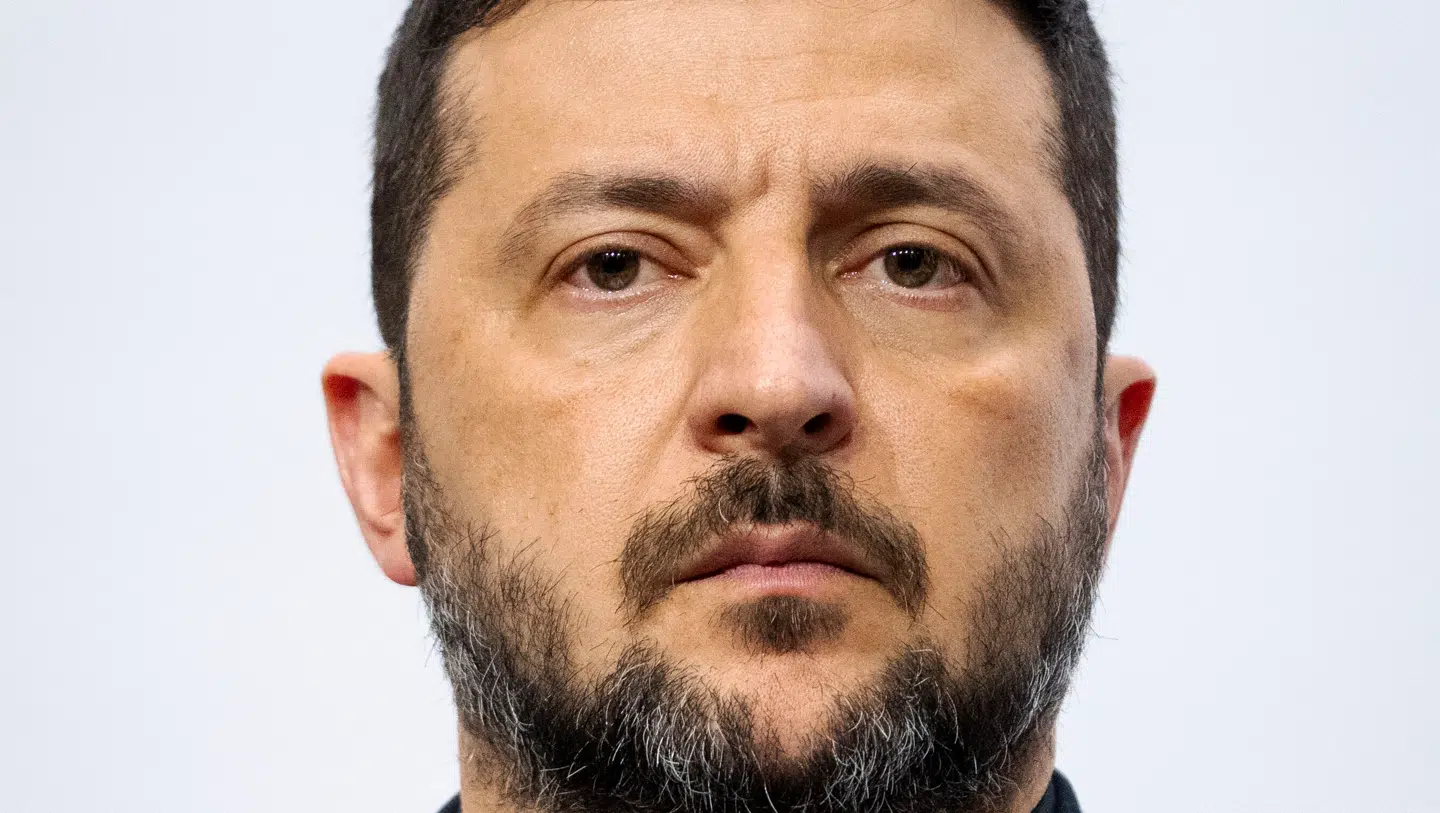 Ukraines præsident, Volodymyr Zelenskyj, mener, at Rusland bare venter på det rette tidspunkt, før de kan udføre et smassivt angreb i Ukraine.