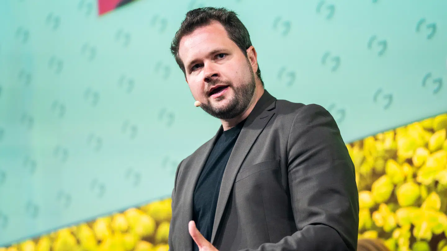 Anders Vistisen fra Dansk Folkeparti deltager mandag, når EU-parlamentikere skal drøfte EUs håndtering af Donald Trumps trusler mod Grønland.