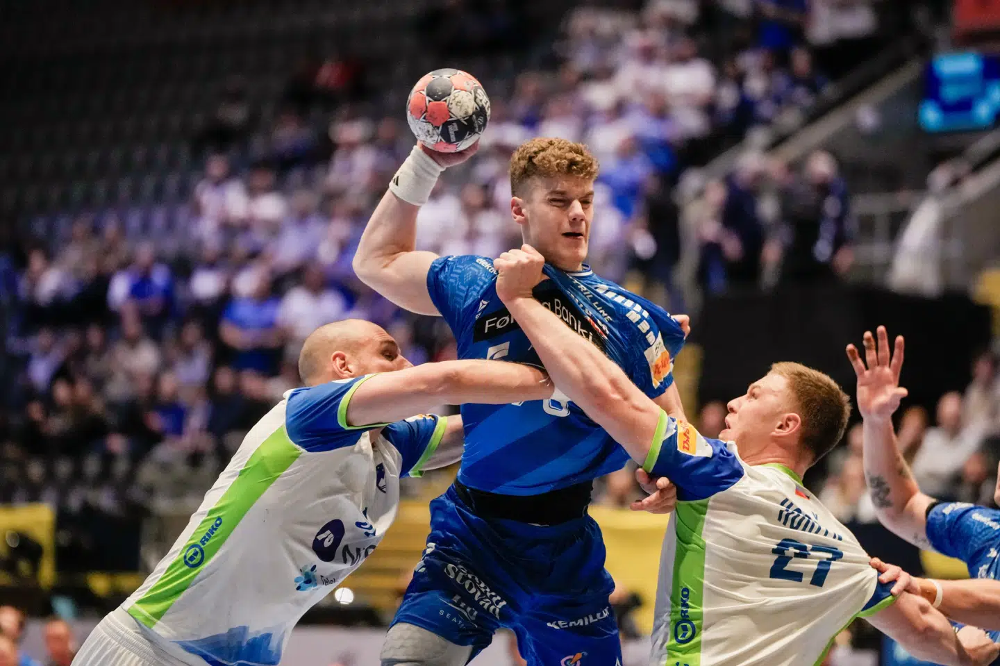 Oli Mittun og Færøerne kom ned på jorden i den afgørende gruppekamp mod Slovenien.