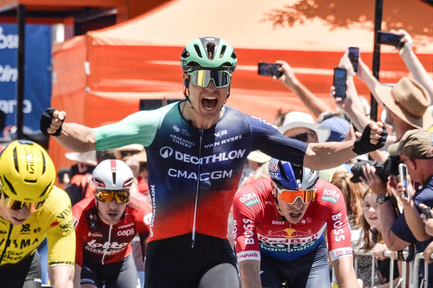 Tobias Lund Andresen slog blandt andres Visma-fænomenet Matthew Brennan (til venstre).