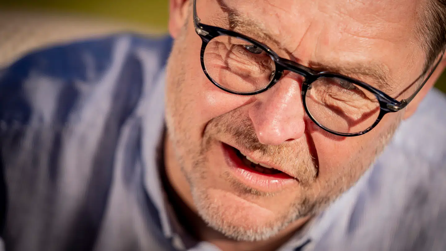 FCM-boss Claus Steinlein skal slå nogle store konkurrenter for at få fat i toptalentet.