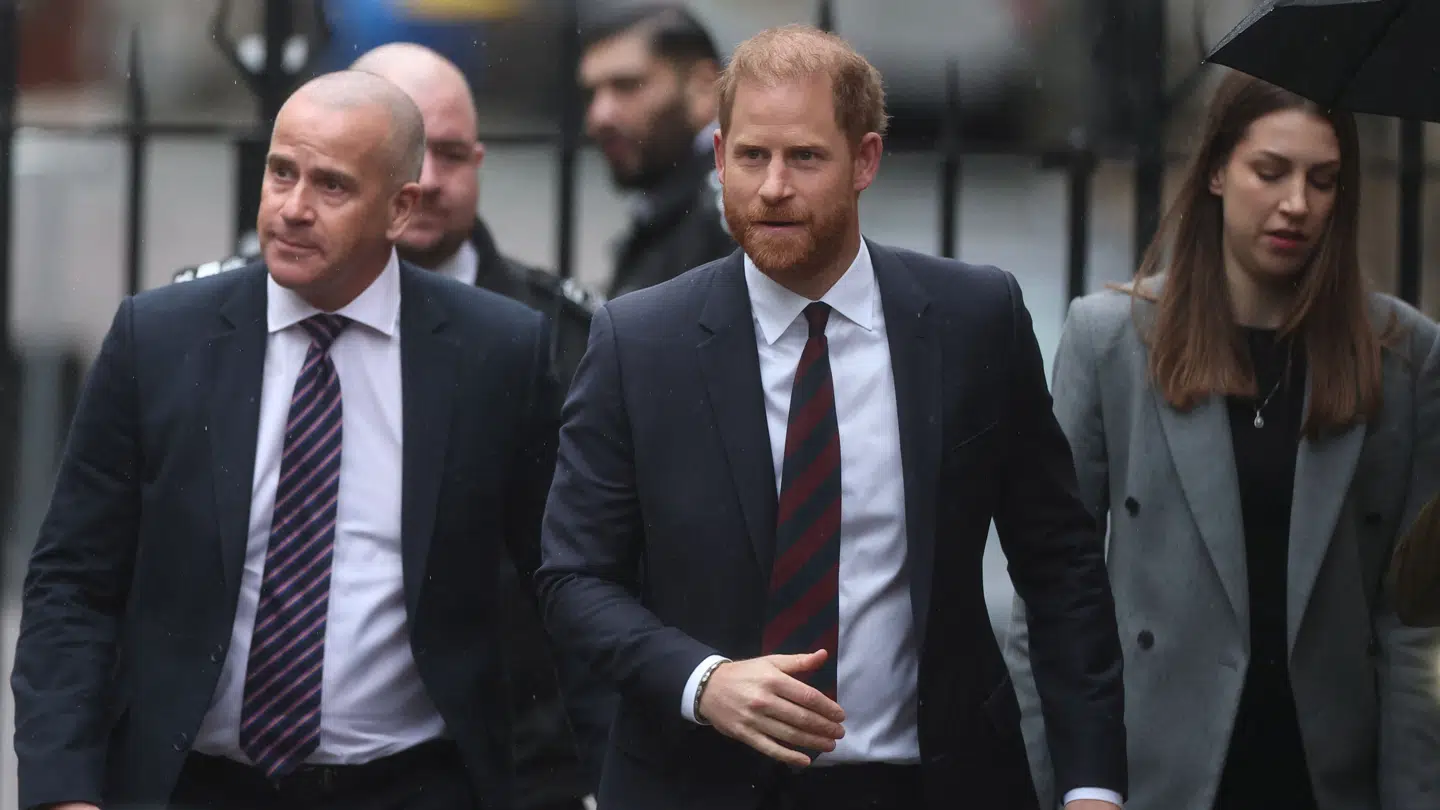 Sagen begyndte mandag og er sat til at være ni uger.