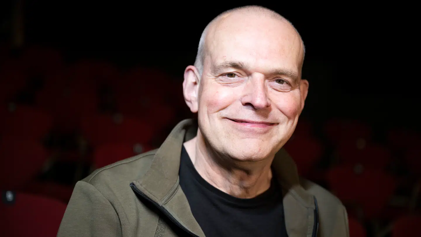 Niels Olsen, der til sommer er aktuel i Cirkusrevyen, var som ung en talentfuld håndboldspiller.