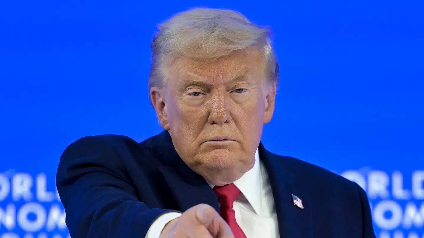 Donald Trump afviser nu at bruge militær magt i Grønland.