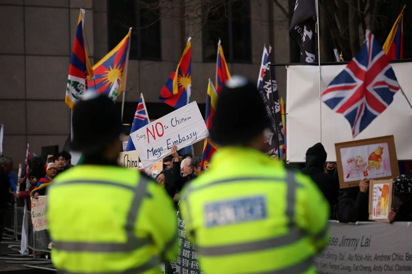 Demonstration foran Royal Mint Court i London. Foto: Isabel Infantes, Scanpix