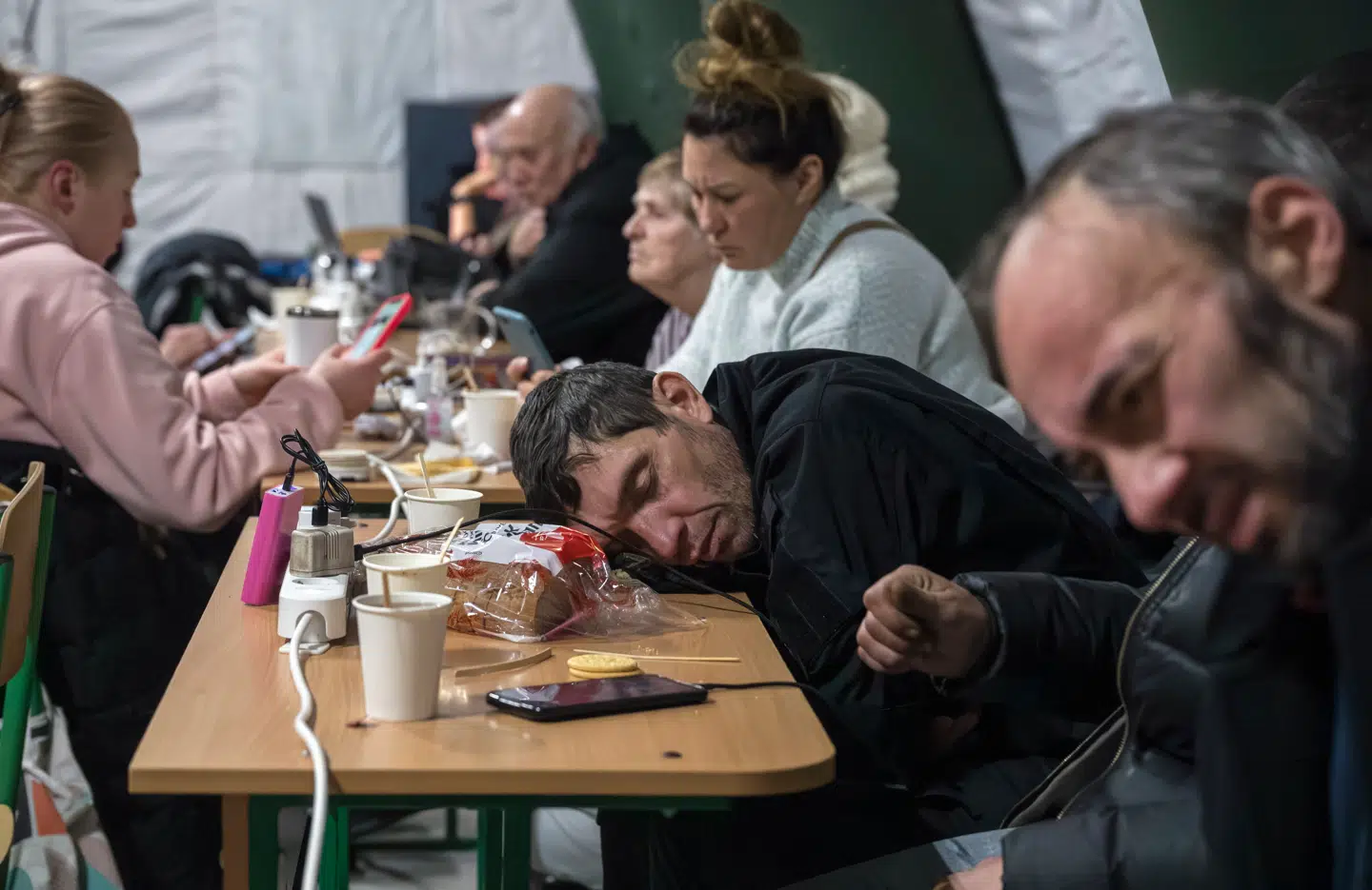 Telte med varme og elektricitet er blevet opsat i Kyiv. Foto: Maxym Marusenko, Scanpix