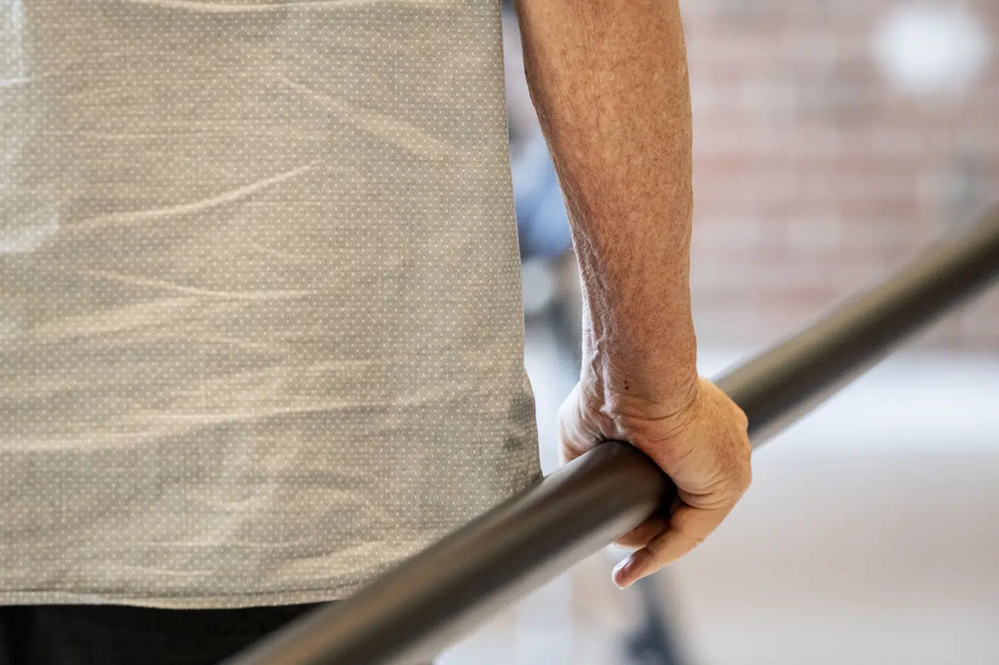 Lider man af muskel-skelet-smerter, kan man have svært ved at passe et arbejde. Det øger derfor risikoen for både sygefravær og tidlig tilbagetrækning fra arbejdsmarkedet. (Arkivfoto).