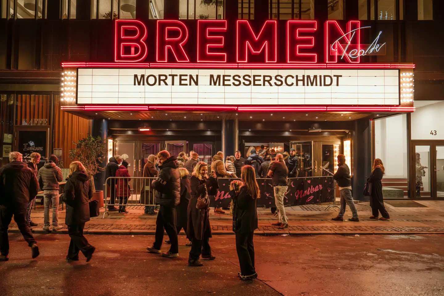 Morten Messerschmidt med gæster trak forleden fulde huse i Bremen i København. Søren Pind er ikke begejstret.