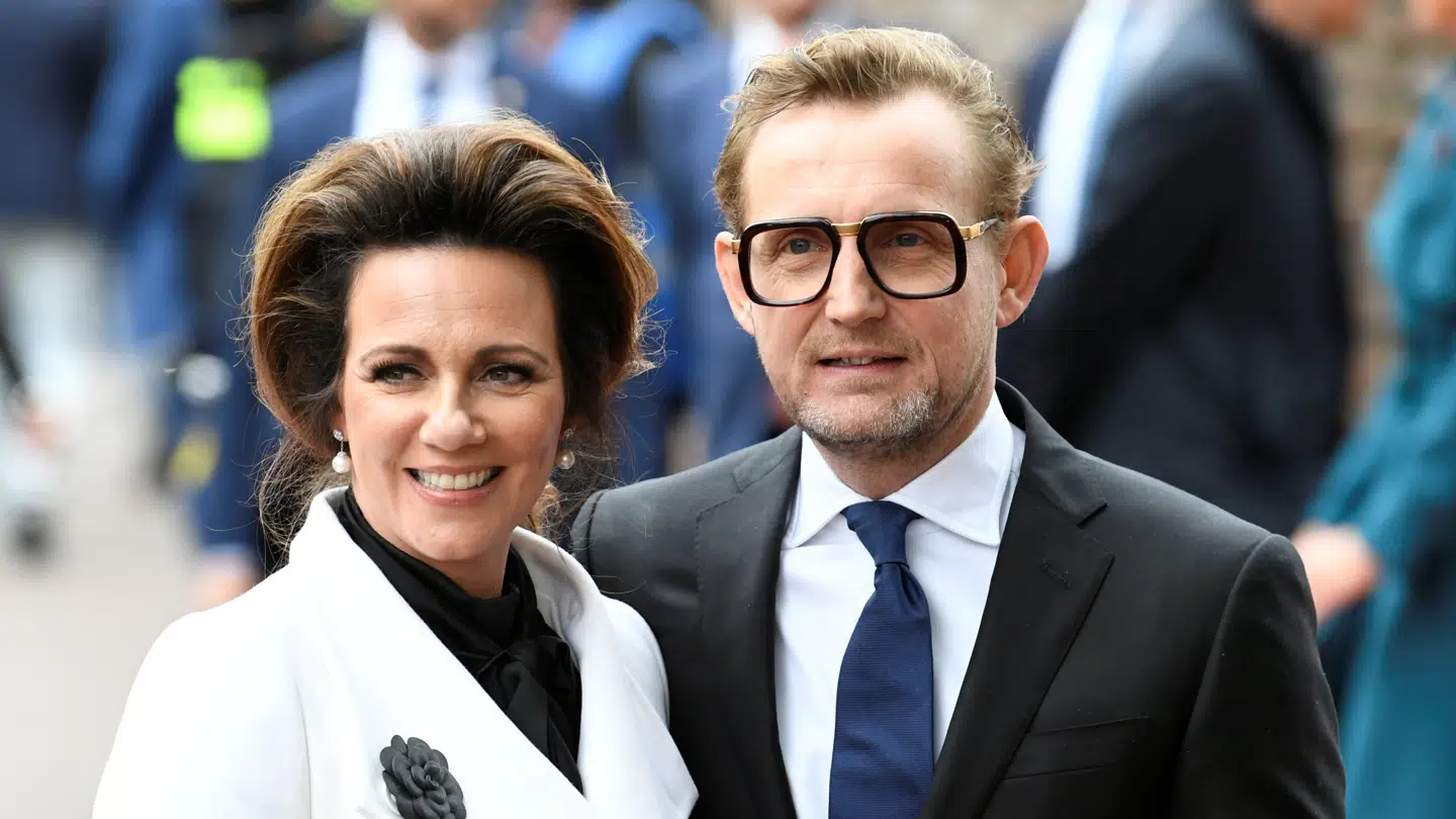 Det er slut mellem hollandske prins Bernhard og hans hustru gennem 25 år, Annette.