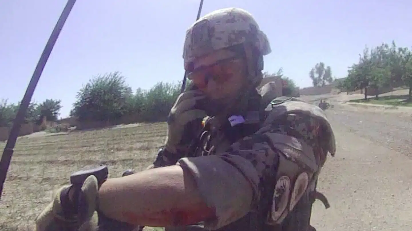 Her ses Caspar Stefani i 2012 efter at han blev skadet af et fragment fra en vejsidebombe.