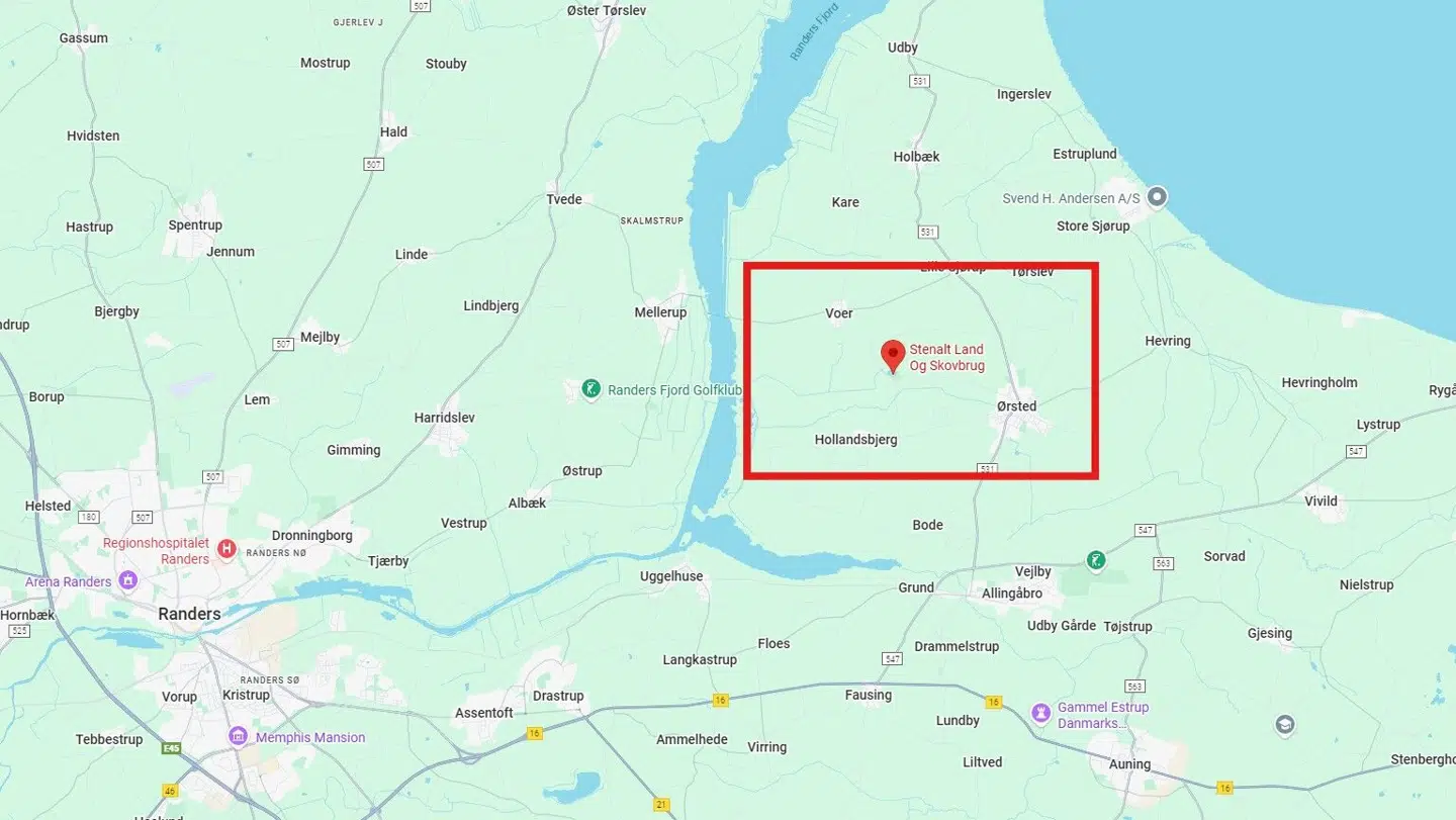 Stenalt Gods ligger uden for Randers.