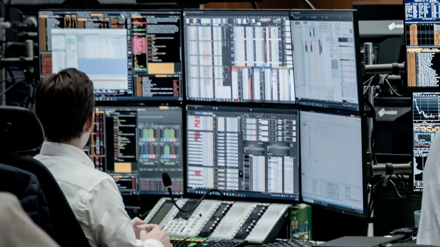 Danske aktier banker USA: C25 udkonkurrerer S&P 500, Dow Jones og Nasdaq. Men hvilke aktier har mest potentiale herfra? Vi har fundet analytikernes tre favoritter.