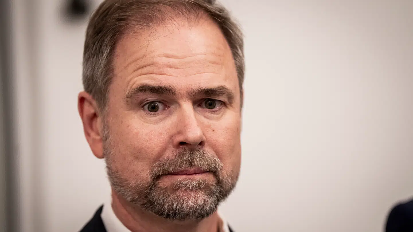 Finansminister Nicolai Wammen er kommet med formulering i en mail til Alex Vanopslagh, der nu får kritik.