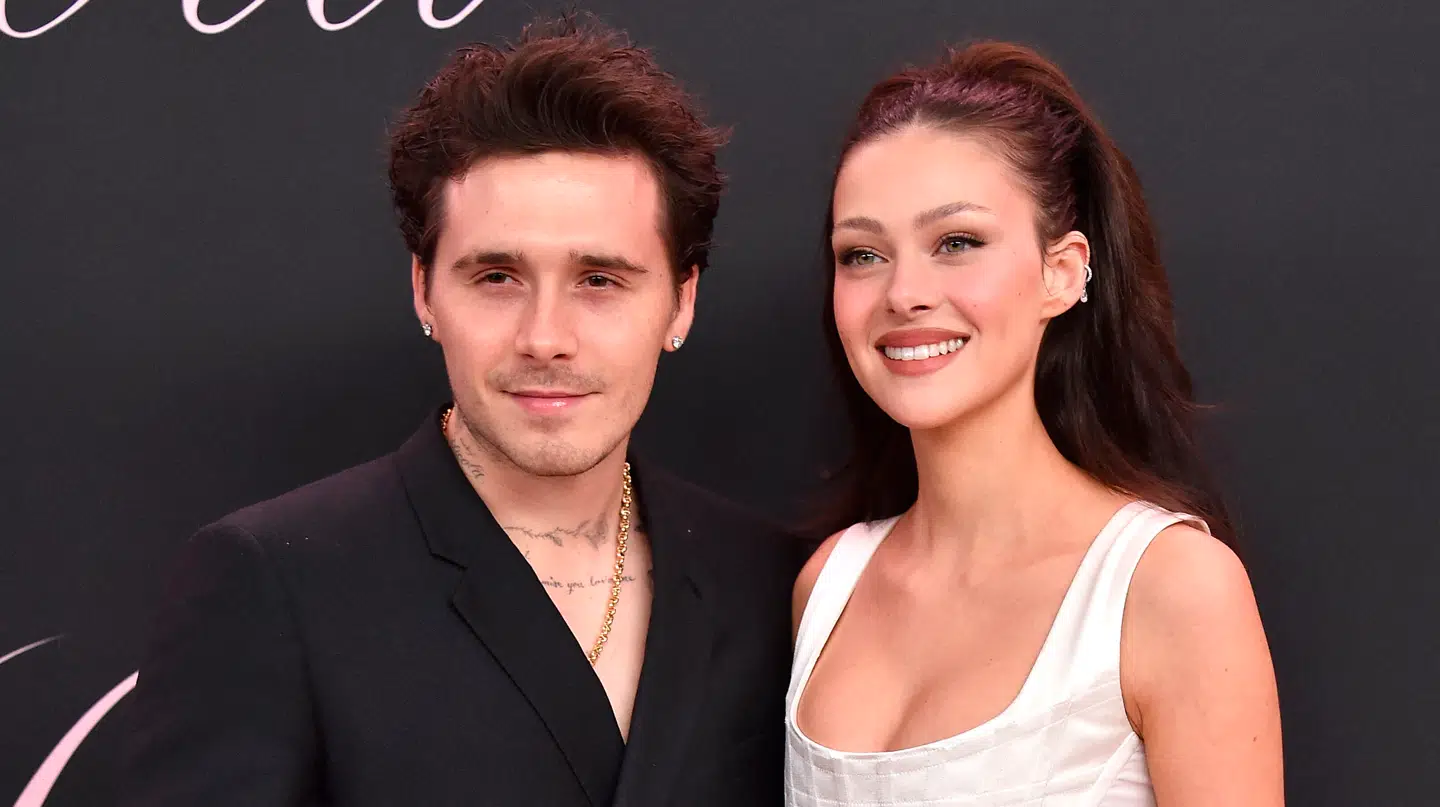 VIctoria og David Beckham har ifølge deres søn Brooklyn Peltz Beckham forsøgt at ødelægge hans forhold til sin kone, Nicola Peltz Beckham.