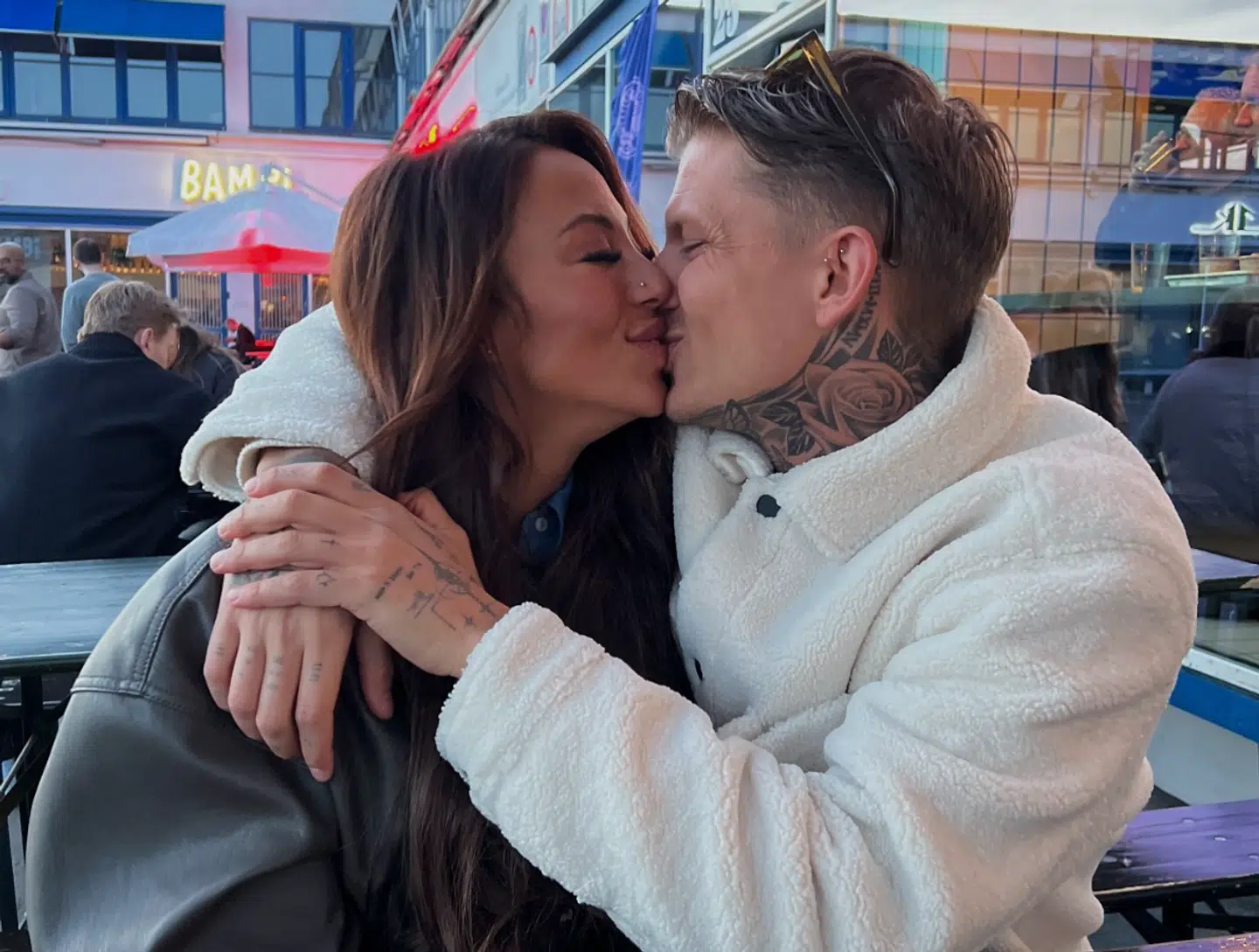 Realitypersonlighederne Jackie Navarro og Frederik Skovbjerg stod frem som par i januar 2025. Foto: Privat / Instagram