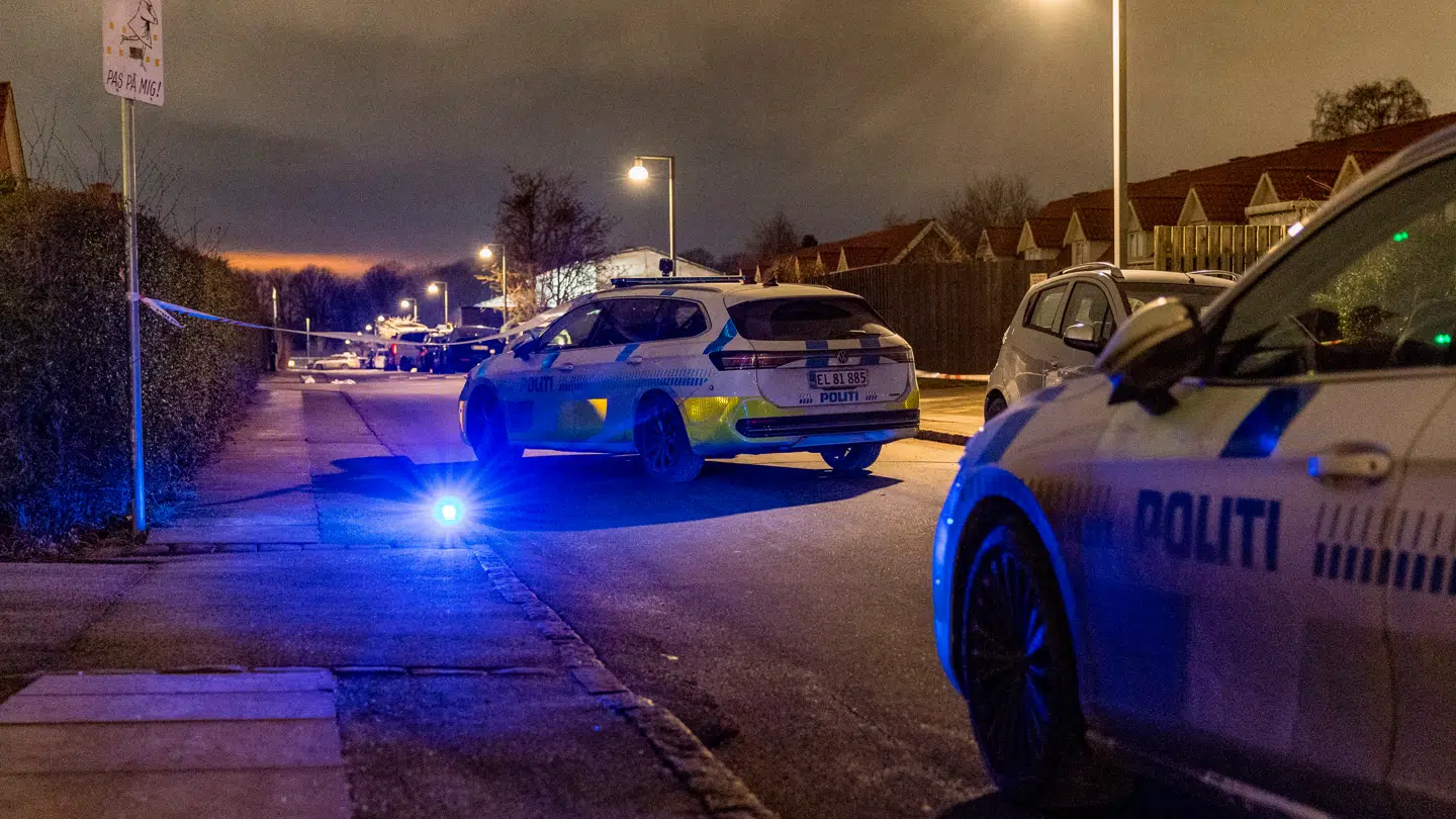 Politiet har afspærret et område på Knudsbølvej i Rødovre fredag den 23. januar 2026