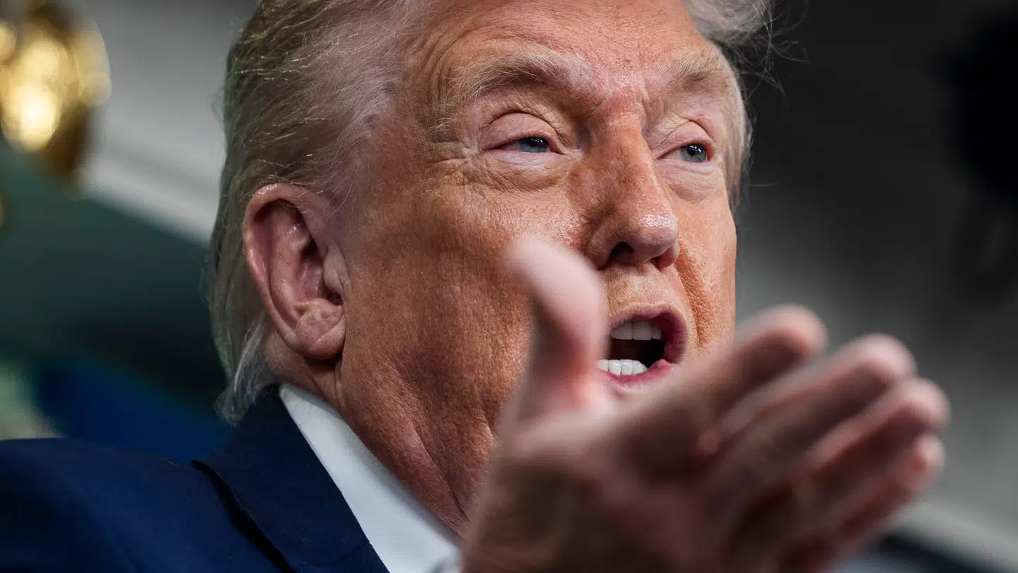 Her ses den amerikanske præsident, Donald Trump, i Det Hvide Hus den 20. januar.