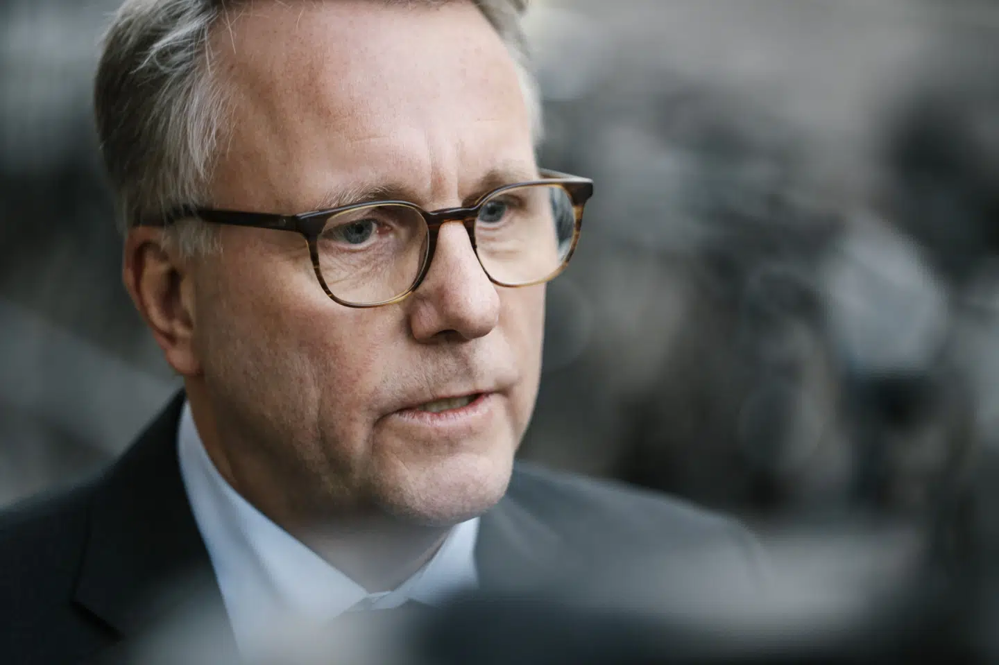 Erhvervsminister Morten Bødskov (S) tog ikke til Davos og havde i stedet møder tirsdag med erhvervsorganisationer og fagbevægelsen for at drøfte toldsituationen efter Trumps-udtalelser.