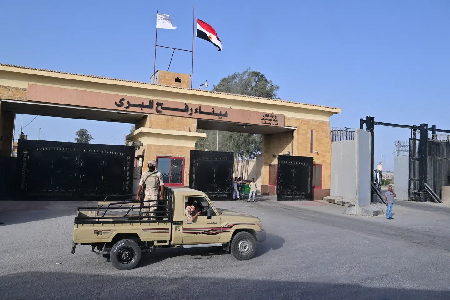 Grænseovergangen mellem Gazastriben og Egypten i Rafah har været lukket siden maj 2024. Nu varsler Israel en genåbning - men først skal landets militær finde det sidste israelske gidsel i Gazastriben. (Arkivfoto).