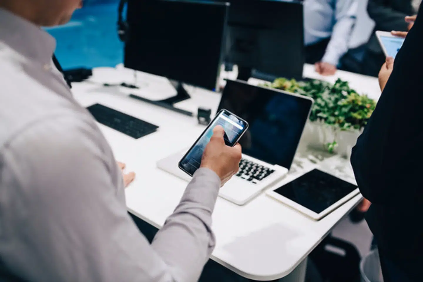 På få år er 17 danske it-virksomheder blevet opkøbt af en diskret milliardær.