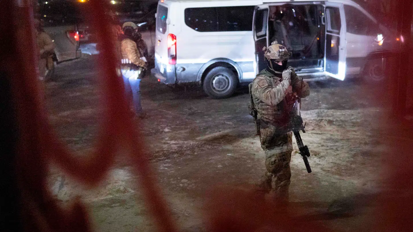 Det vrimler med tungt bevæbnede ICE-agenter i Minneapolis.