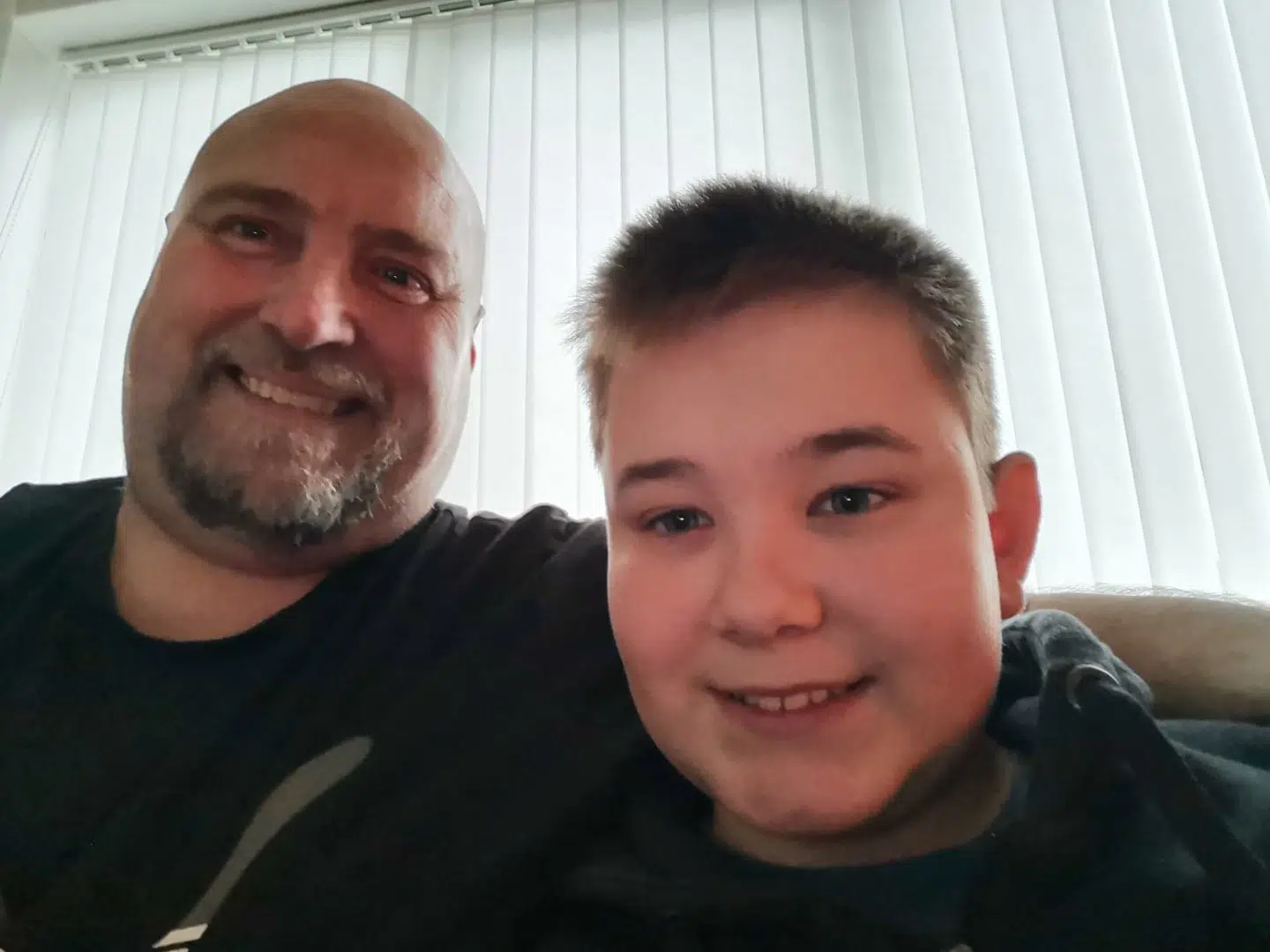 Theis Christiansen og hans far Tom Christiansen (Foto: Privatfoto)