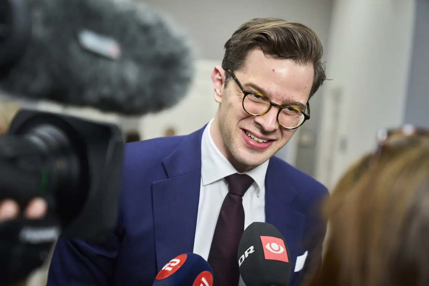 Lisa Perkins, der nu stopper sine aktiviteter i Liberal Alliance, har tidligere været stedfortræder i Folketinget for LA-formand Alex Vanopslagh (billedet). (Arkivfoto).