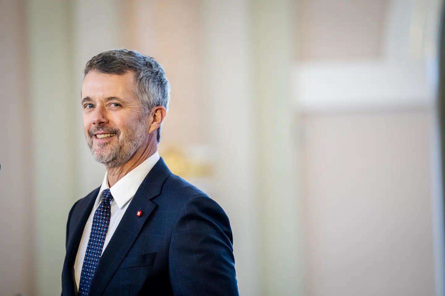 Kong Frederik skal holde to taler i forbindelse med statsbesøgene i Estland og Litauen.