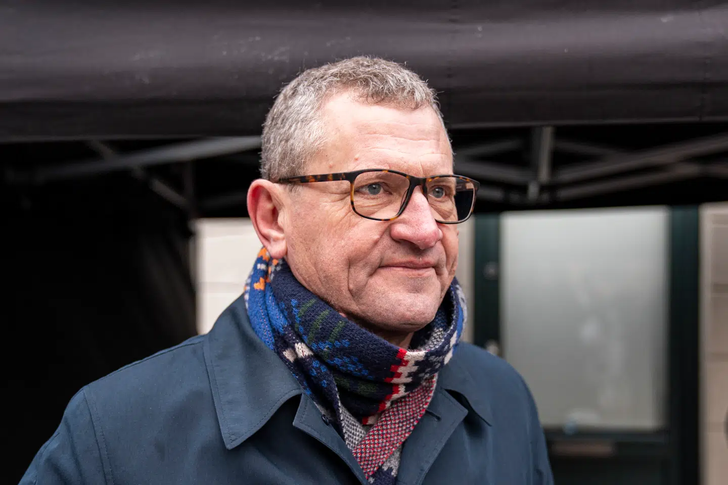 Henrik Frandsen har selv haft erfaringer med at blive mødt med påbud, da han var svinebonde. Nu vil han skride ind mod og skabe accept for den store svineproduktion med opsigtsvækkende forslag.