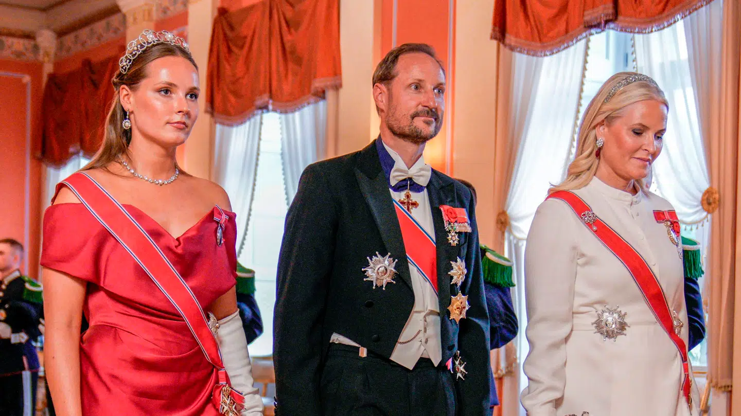 Prinsesse Ingrid-Alexandra af Norge er ældste barn af kronprins Haakon og kronprinsesse Mette-Marit, som hun en dag skal overtage tronen i det norske kongehus fra.