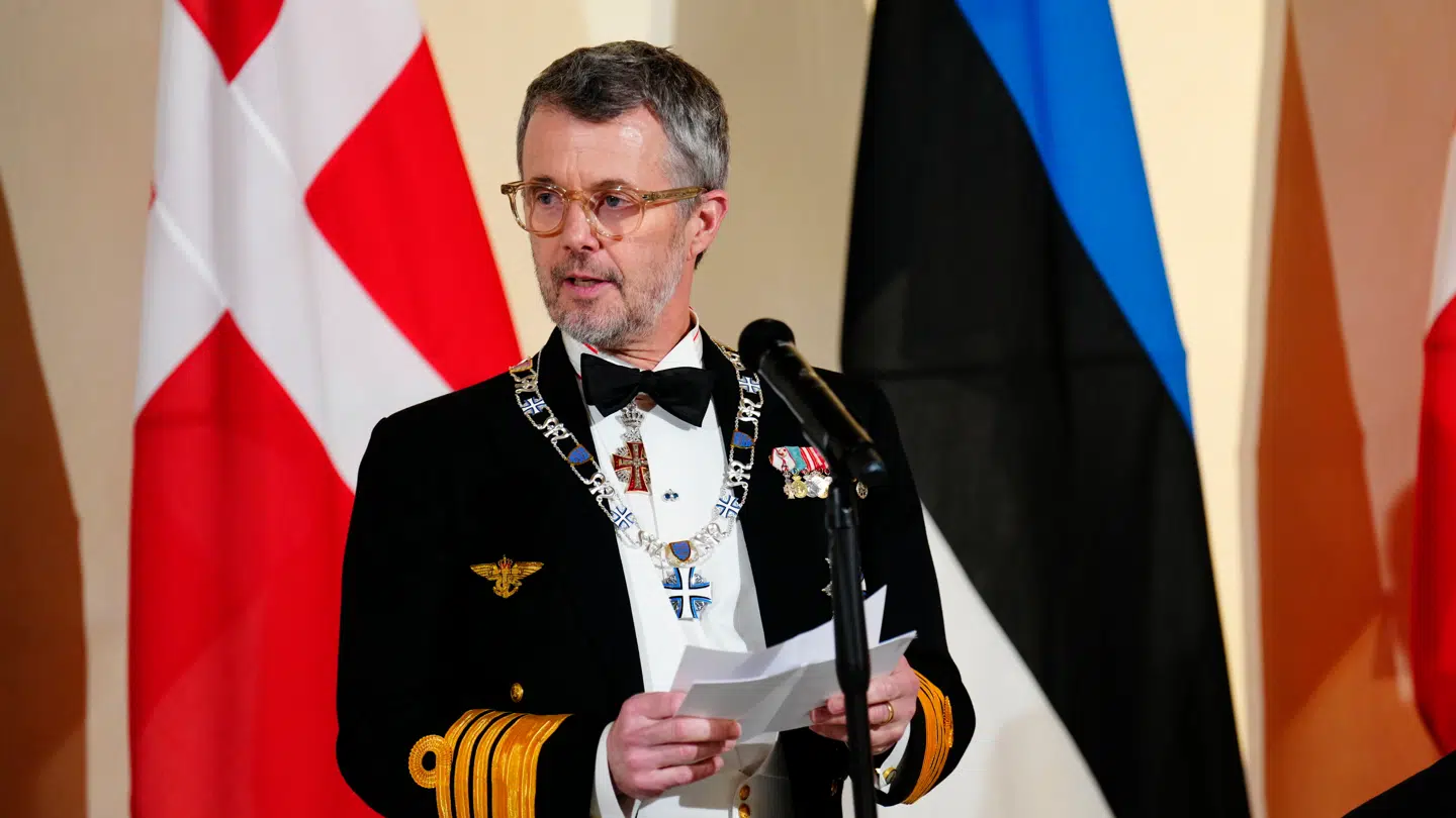 Kong Frederik og dronning Mary er tirsdag på statsbesøg i Estland.