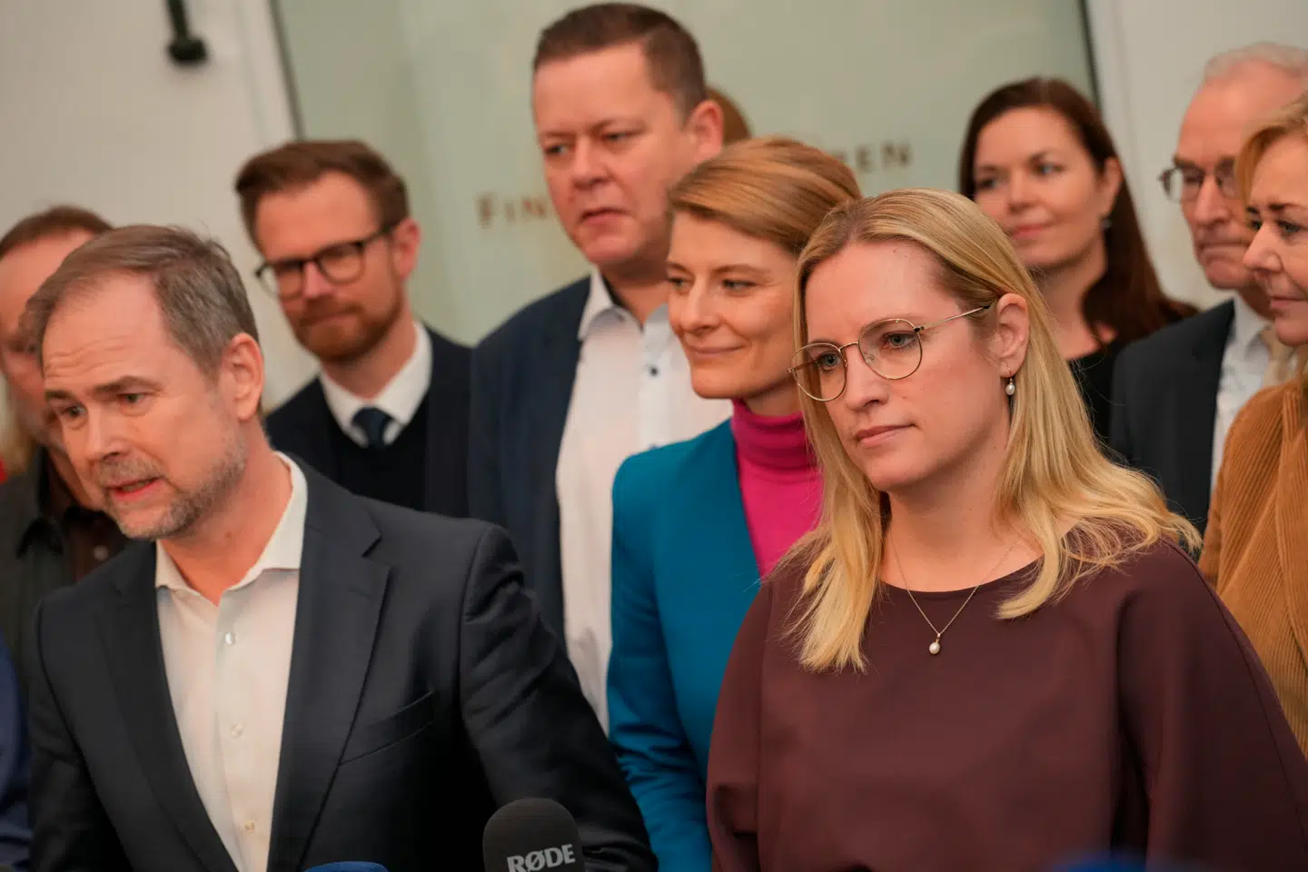 Regeringen præsenterer aftale om fødevarepriser.