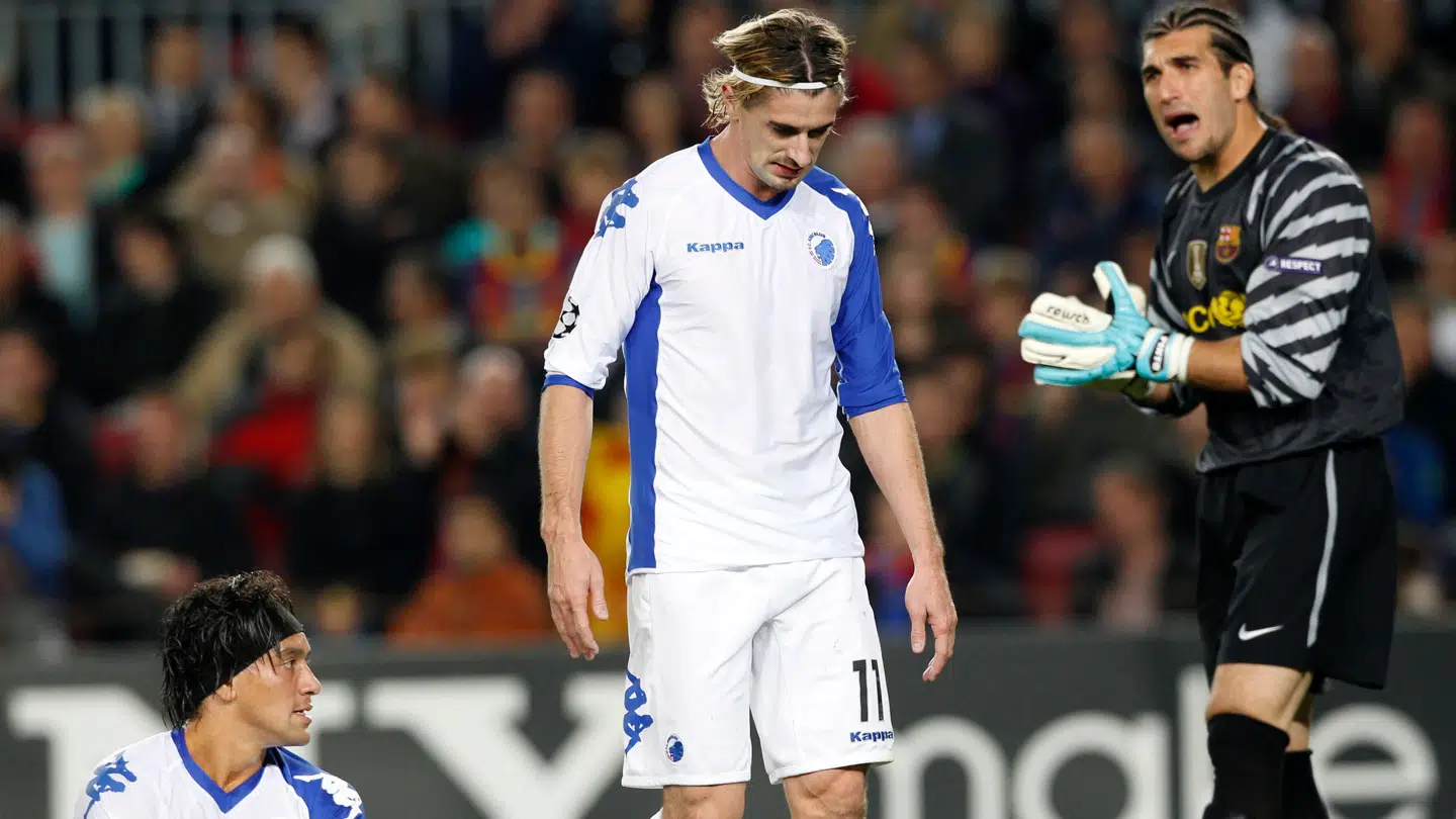 Cesar Santin fik en stor friløber i kampen mod FC Barcelona, men han blev snydt af FC Barcelonas daværende reservemålmand, Pinto. Kampen blev spillet i oktober 2010, og Santin og FCK tabte 0-2 i Spanien.