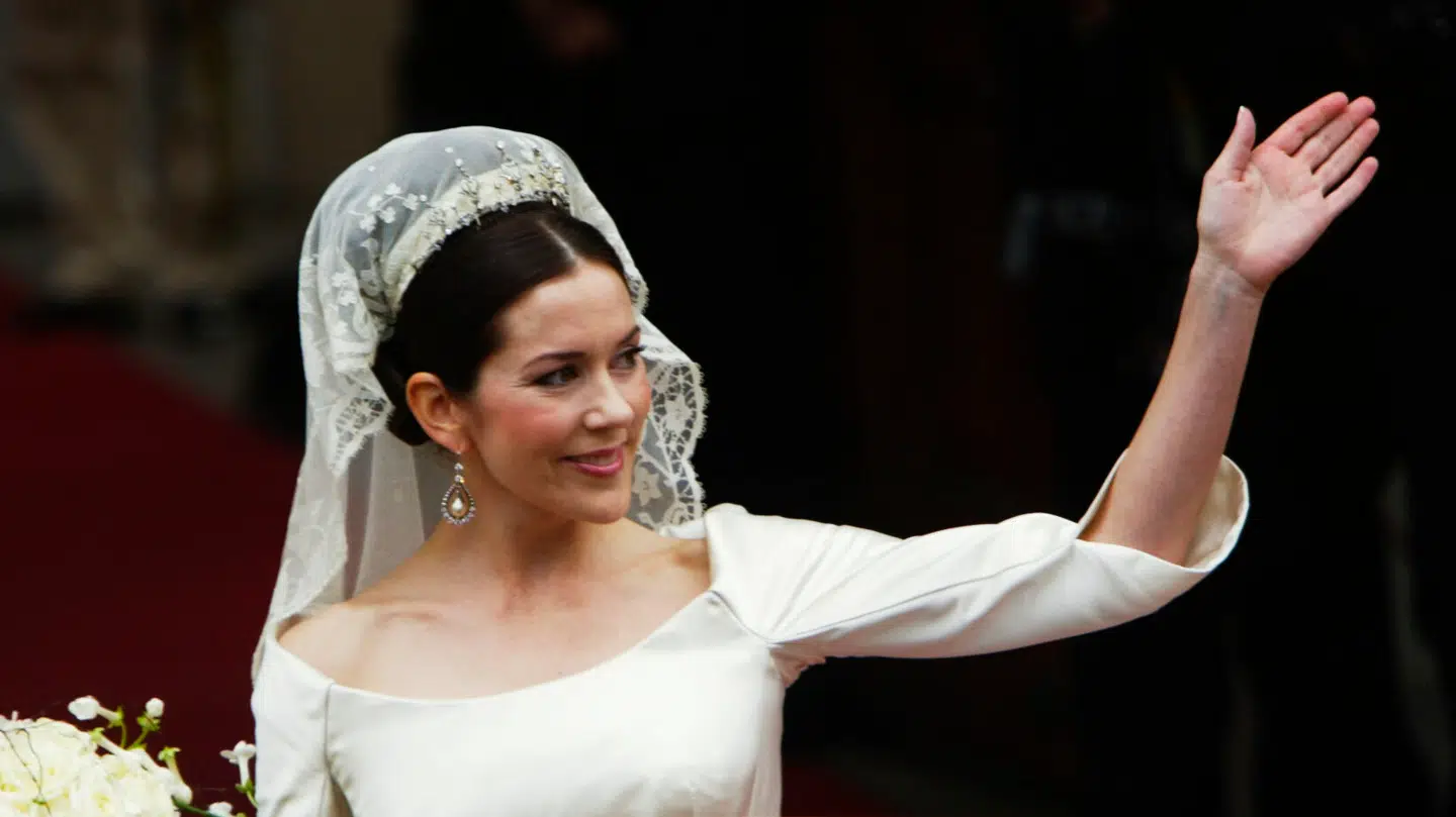 Dronning Mary på sin bryllupsdag i 2004.