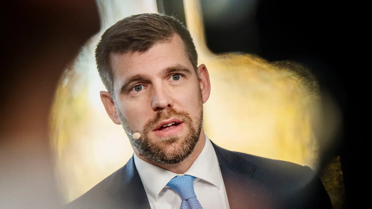 »Det er rendyrket antisemitisme. Og der er fuld plade på alle konspirationsteorier og uhyrligheder,« fortæller kirkeminister Morten Dahlin (V) til B.T.