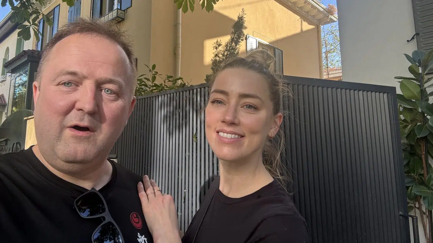 Claus fik hele tre billeder med hjem efter sit møde.