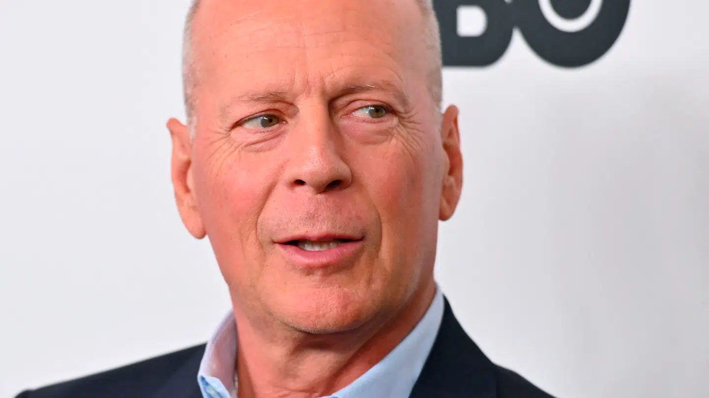 Filmstjernen Bruce Willis fotograferet tilbage i 2019 før sygdommen ramte ham. Hans kone fortæller, at han ikke selv er klar over, at han lider af en demenssygdom.