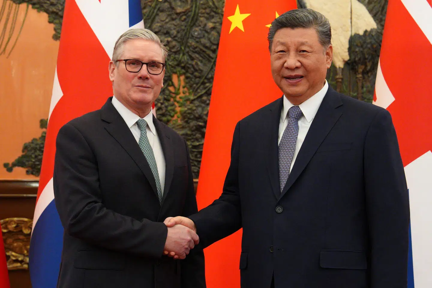 Kinas præsident, Xi Jinping, og Storbritanniens premierminister, Keir Starmer, har torsdag holdt et 80 minutter langt møde i Beijing.