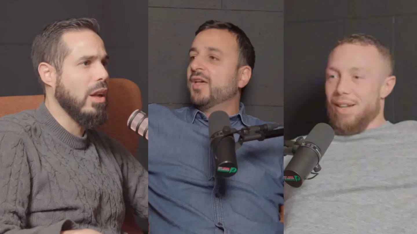 Her ses de tre talspersoner fra Hizb ut-Tahrir, Elias Ramadan Lamrabet (tv.), Taimullah Abu-Laban (i midten) og Aqeel Abu Osama (th.), mens de taler om sharia, stening, piskning og håndsafhugning i podcasten »Det islamiske perspektiv«.