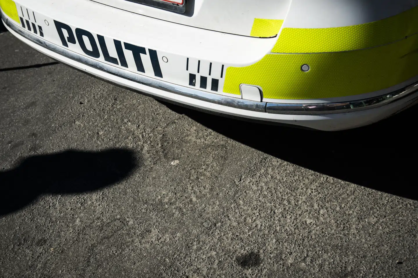 Politiet fik fra en Coop 365-butik opkald om overfald i en lejlighed i Nordvestkvarteret i København. I lejligheden lå en 71-årig med kniv i brystet. Den ene af de to tiltalte forklarer i retten, at han var psykotisk, da han stak den 71-årige. (Arkivfoto)