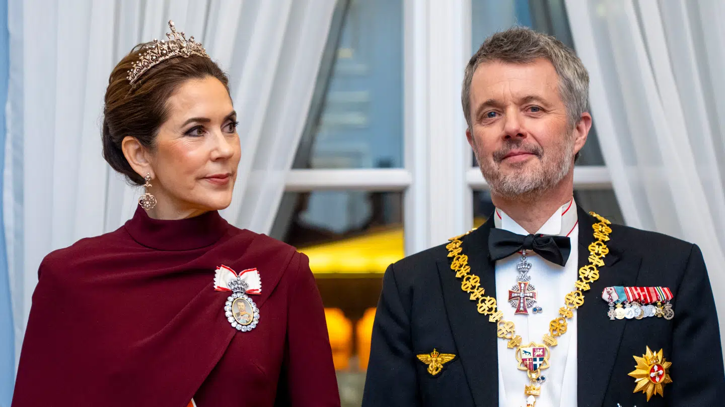 Kong Frederik og dronning Mary under statsbanket på præsidentpaladset i Litauens hovedstad Vilnius onsdag aften.