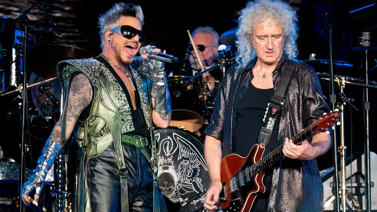 Den amerikanske sanger Adam Lambert har siden 2012 optrådt med Queen.