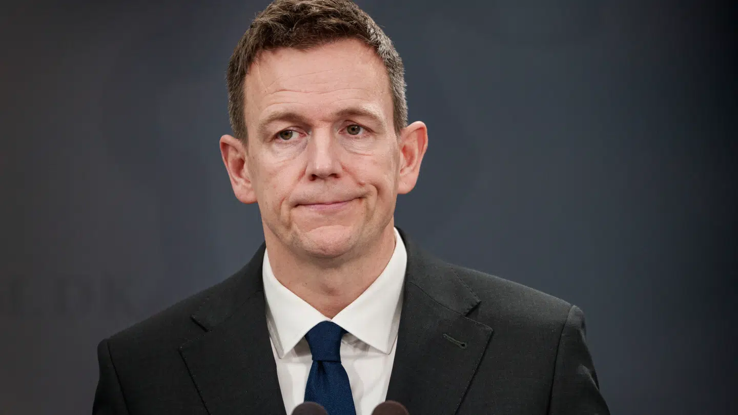 Udlændinge- og integrationsminister Rasmus Stoklund præsenterer regeringens nye udvisningsreform på et pressemøde i København fredag den 30. januar 2026. Men udspillet er Valgflæsk. Det mener B.T.s debatredaktør, Joachim B. Olsen.