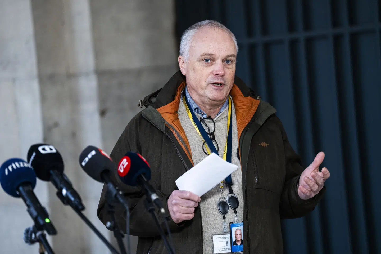 Efter en anholdelsesaktion flere steder i landet besvarede chefpolitiinspektør Flemming Drejer i PET den 14. december 2023 nogle af pressens spørgsmål. Senere kom det frem, at aktionen drejede sig om en mistanke om muligt køb af droner til Hamas.