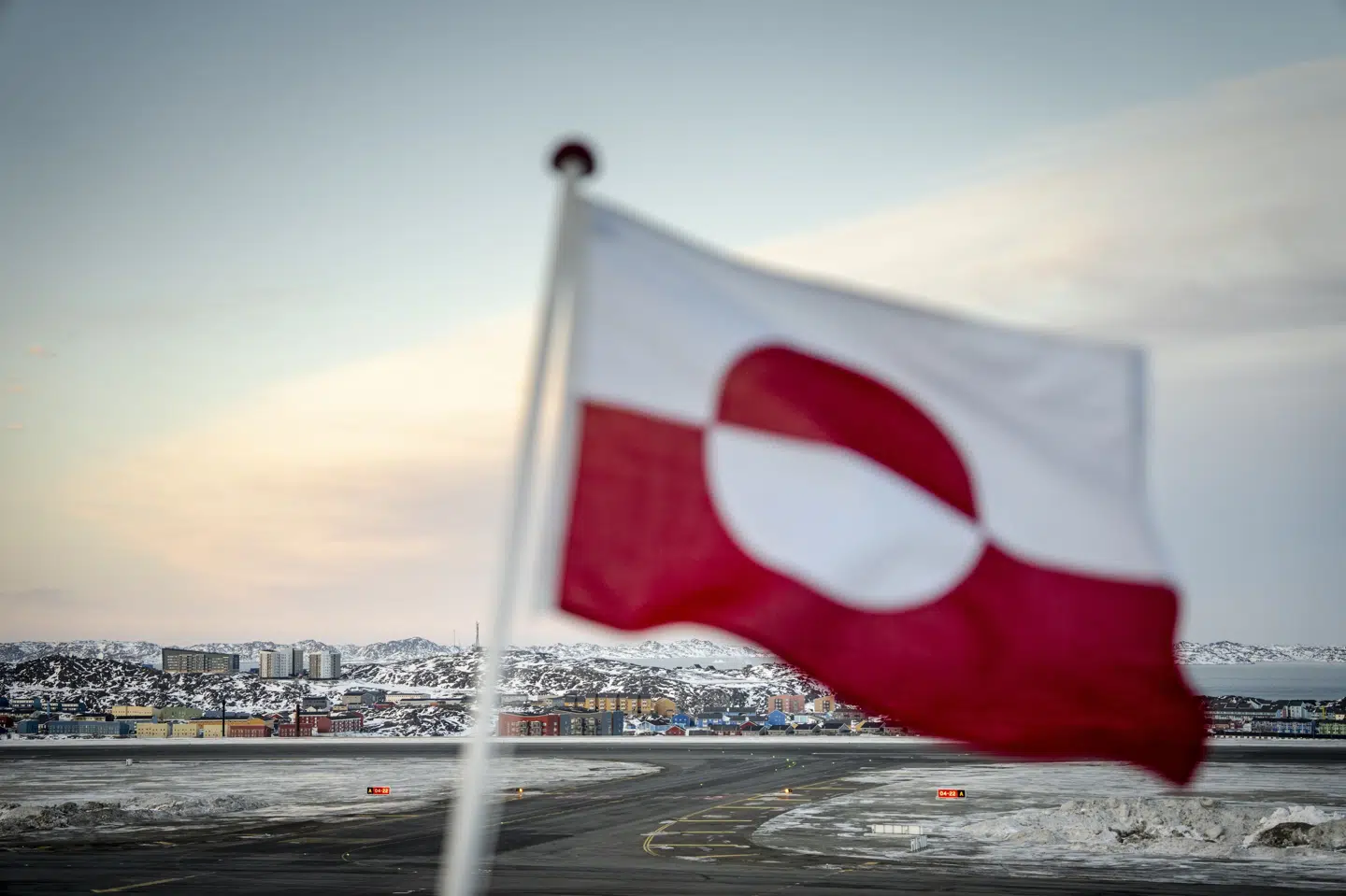Et flertal af grønlænderne foretrækker at styrke samarbejdet med EU frem for USA, viser ny meningsmåling. (Arkivfoto).