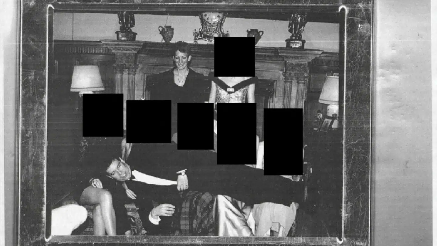 Andrew Mountbatten-Windsor har tidligere optrådt flere gange i Epstein-filerne.