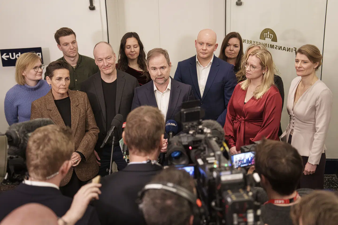 Fødevarechecken blev præsenteret tirsdag på et doorstep i Finansministeriet. Bag aftalen er regeringen, SF og Enhedslisten. (Arkivfoto).